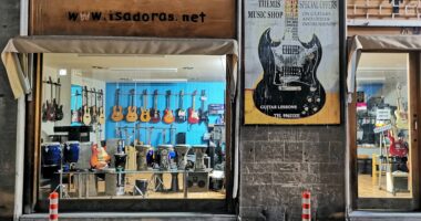 Photo Guitar shop